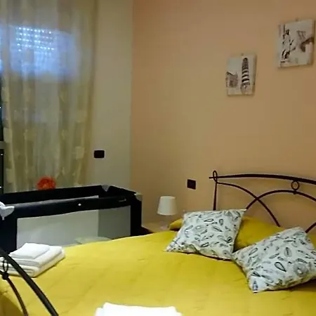 Bbcinecitta4you Bed & Breakfast 4*