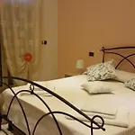 Bbcinecitta4you Bed & Breakfast 4*